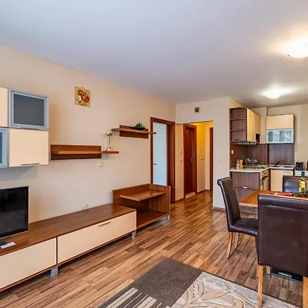 Primrose With Free Parking Appartement Varna